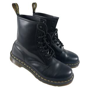 NWOT! DOC MARTENS! BLACK GENUINE LEATHER CHUNKY SOLE LACE-UP ANKLE BOOTS! SZ 7M